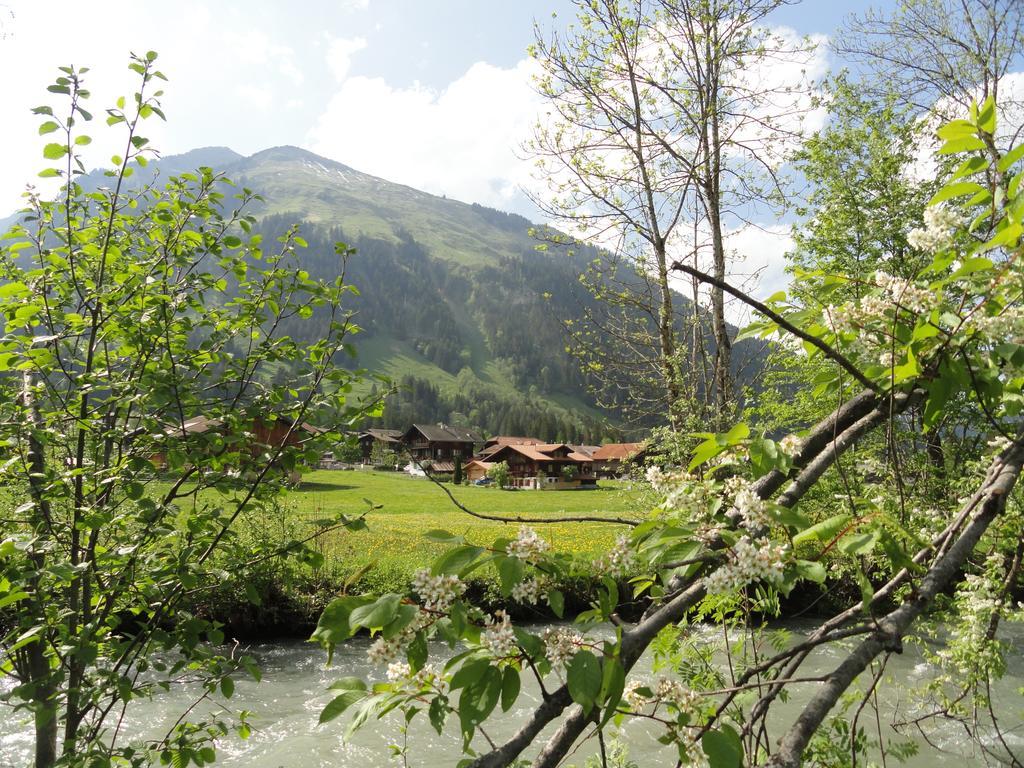 Apartamento Casa Antica Gstaad Exterior foto