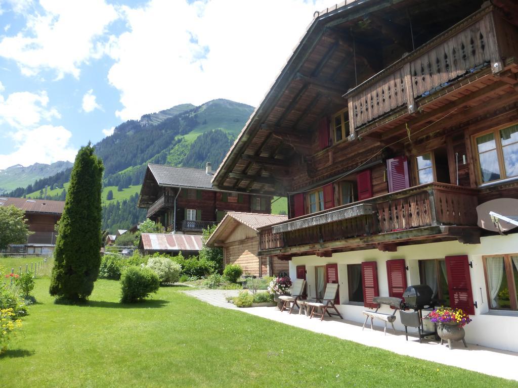 Apartamento Casa Antica Gstaad Exterior foto